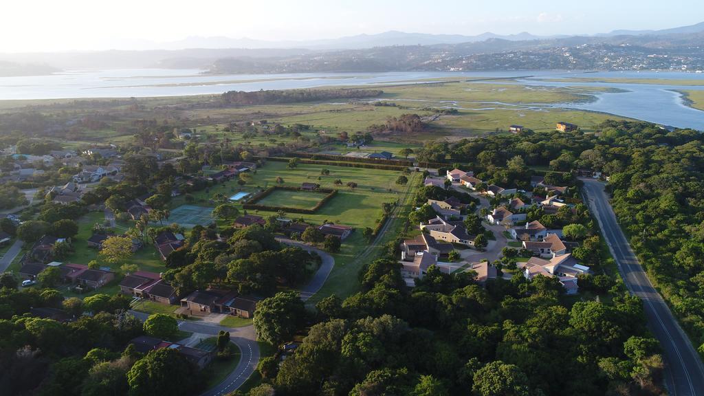 Brenton Lake Holiday Cottages Екстериор снимка